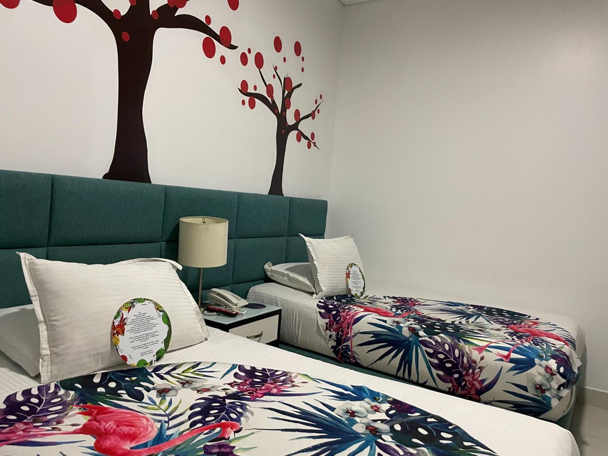 Hotel Bolivariana Plaza 메딜린 외부 사진